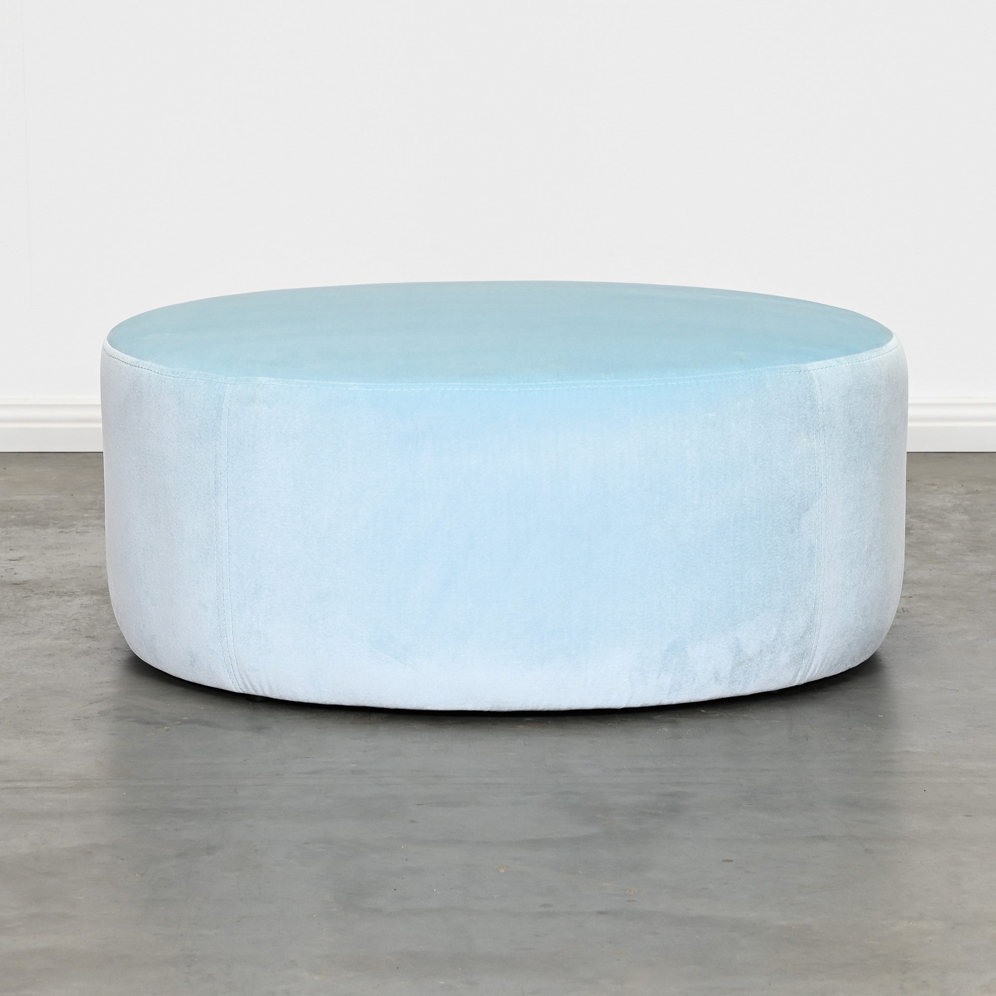 Blue on sale ottoman round