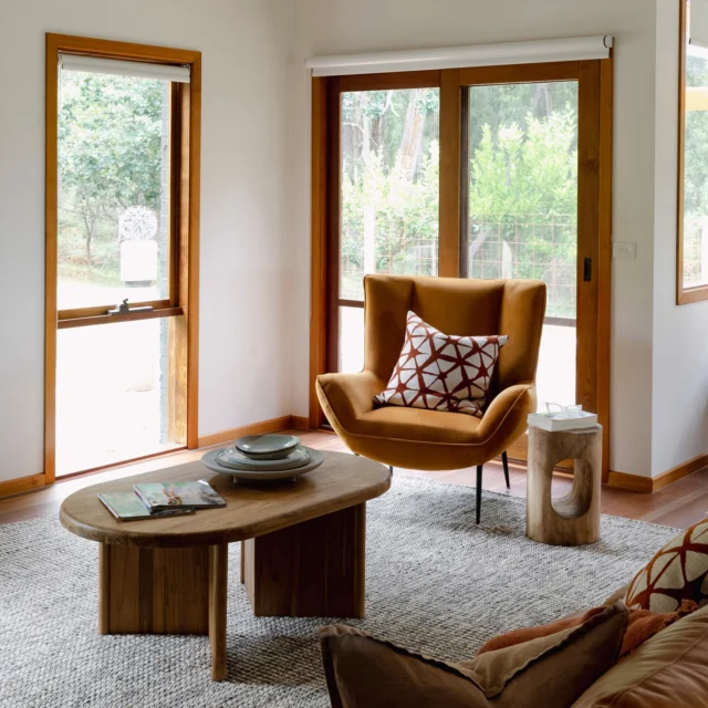 The Enzo is a classic winged back inspired chair with a confident presence and relaxed style. This chair is equally comfortable in a formal or more relaxed setting. Generous upholstery is available in textured boucle, fine fabric or luxurious and bold velvet colours.